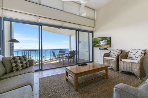 Stunning Top Floor Sunshine Beach Getaway! Unit 7 Vista Pacific 12 Bryan Street - Australian Directory 5
