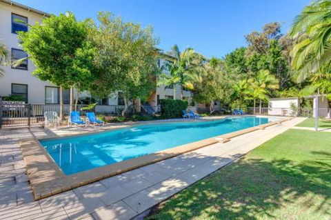 Baden 42 Rainbow Shores Ground Floor Unit Air Conditioned Overlooking Outdoor Spa - Australian Directory 0