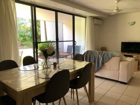 Baden 42 Rainbow Shores Ground Floor Unit Air Conditioned Overlooking Outdoor Spa - Australian Directory 2