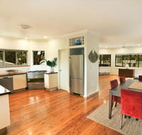 River Breeze 60 Wooli Street Yamba. Linen Unlimited Wi Fi Just listed. - Australian Directory