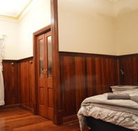 Gargoyle Lodge - Australian Directory