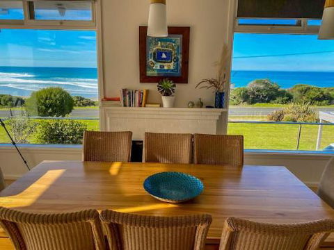 MAVI BEACH HOUSE Beachfront Wifi Views - Australian Directory 3