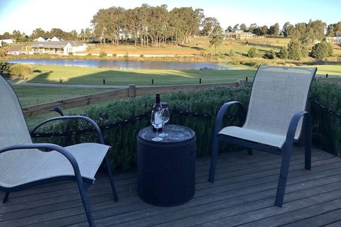 Vintage On The 8th - Australian Directory 6