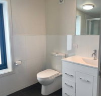 Queens Arms Hotel - Australian Directory