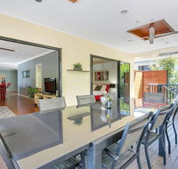 Aussie Beach House - Australian Directory
