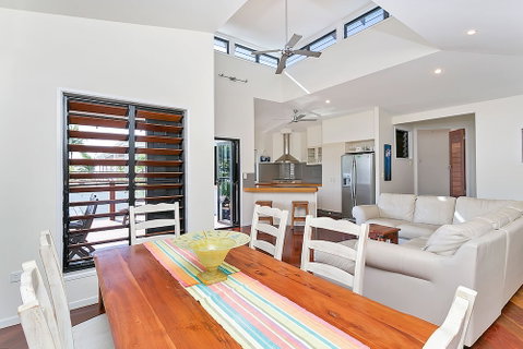 Beachcomber Holiday House - Australian Directory 5