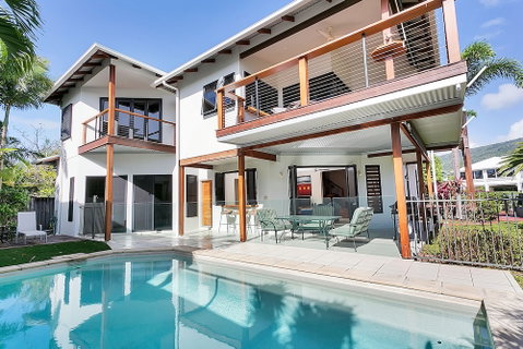 Beachcomber Holiday House - Australian Directory 1