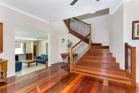 Beachcomber Holiday House - Australian Directory 2