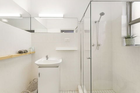 Bondi Beachy - Australian Directory 6
