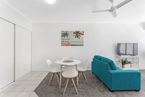 Zenith Unit 7 / 10 Messines Street - Australian Directory 5