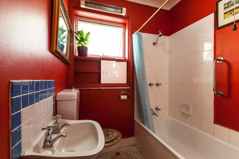 ELEANOR, 1BDR Fitzroy North Apartment - Australian Directory 1