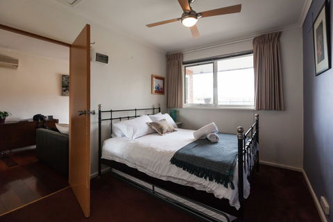 ELEANOR, 1BDR Fitzroy North Apartment - Australian Directory 6