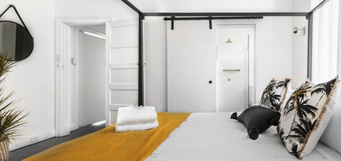 Beach Cottage In Bondi - Australian Directory 0