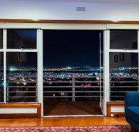 Lofty Views City Stunner - Australian Directory