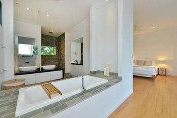Patons Place On The Beach - Australian Directory 0