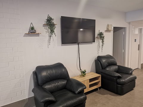 Perth 5 Backpacker Hostel - Australian Directory 0