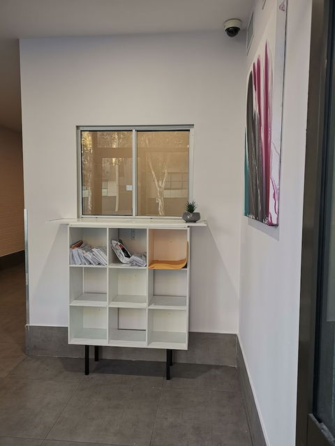 Perth 5 Backpacker Hostel - Australian Directory 2