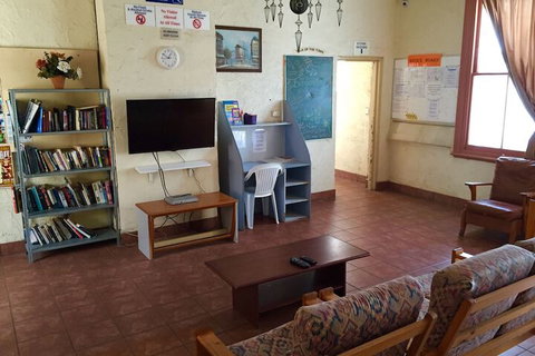 Hay Street Travellers Inn Hostel - Australian Directory 1