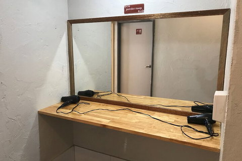 Hay Street Travellers Inn Hostel - Australian Directory 4