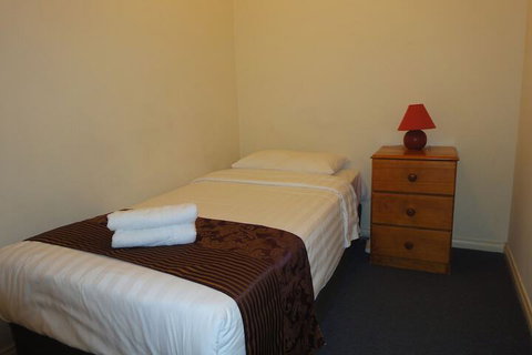 Moonee Valley Views Apartments - Australian Directory 4