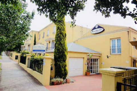 Moonee Valley Views Apartments - Australian Directory 0