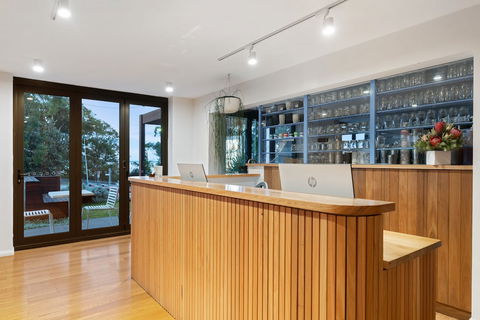 Hotel Nelson - Australian Directory 3