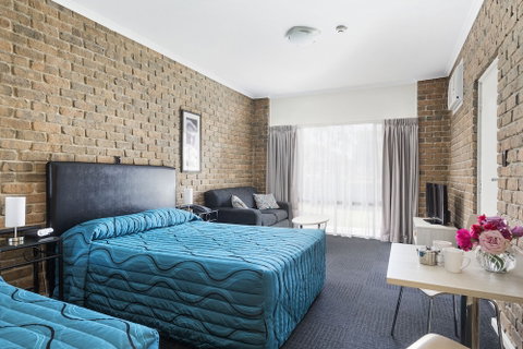 Marion Motel And Apartments - Australian Directory 5