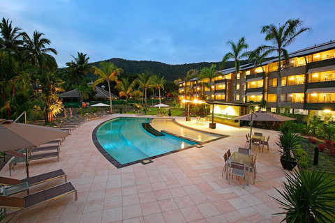 Paradise Palms - Australian Directory 4
