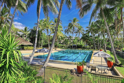 Paradise Palms - Australian Directory 5