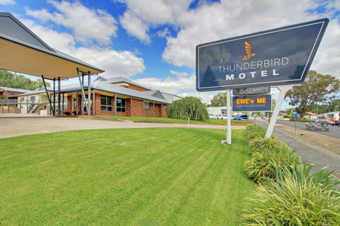 Thunderbird Motel - Australian Directory 0