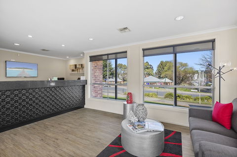 Thunderbird Motel - Australian Directory 4