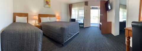 Swaggers Motor Inn - Australian Directory 2