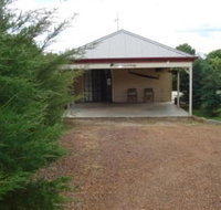 Gumtrees Cottage - Australian Directory