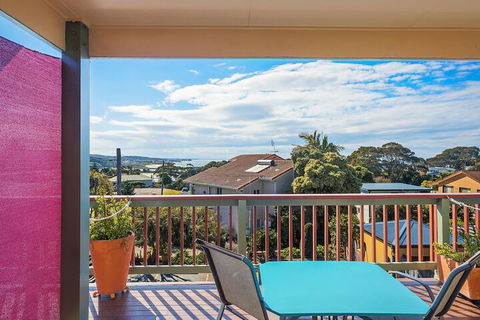 Anchors Aweigh Narooma - Australian Directory 2