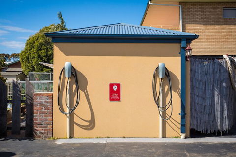 Anchors Aweigh Narooma - Australian Directory 4