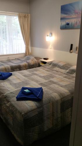The Tree Motel - Australian Directory 1