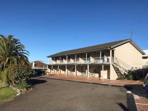 Holiday Lodge Motor Inn - Australian Directory 3
