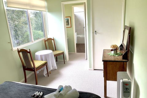 Victoria & Albert Guesthouse - Australian Directory 2