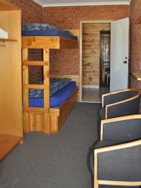 Merrijig Motor Inn Resort - Australian Directory 3