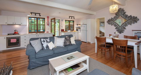 Crystal Creek Meadows Luxury Cottages - Australian Directory 4