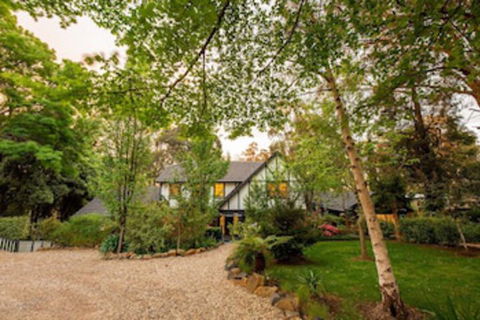 Holly Lodge - Australian Directory 0