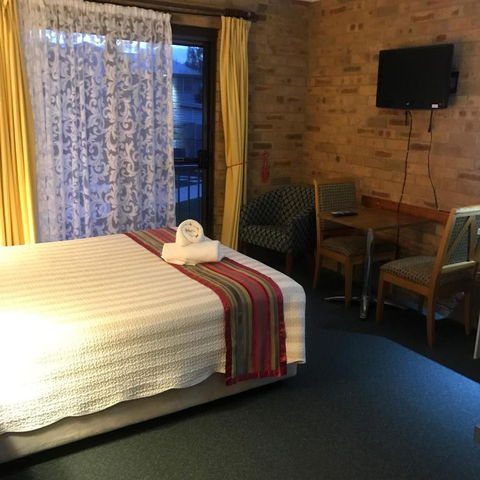 Hawks Nest Motel - Australian Directory 4