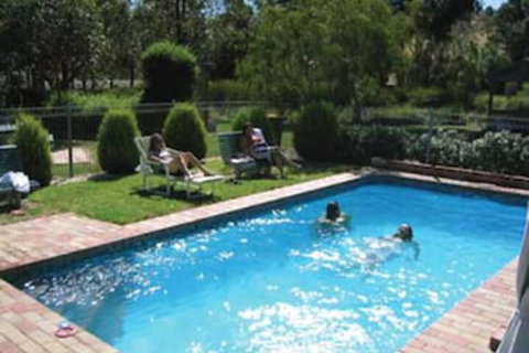 Aristocrat Waurnvale Motel - Australian Directory 1