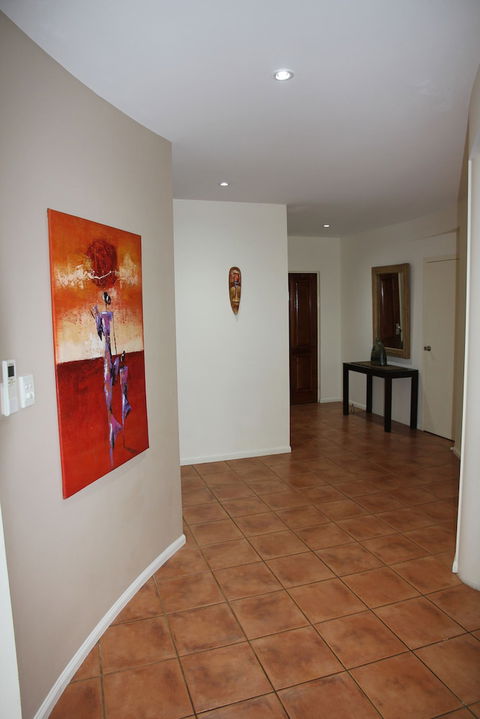 Darwin Deluxe Apartments - Australian Directory 0