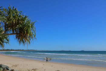 Pacific Royale Holiday Apartment 313 - Australian Directory 3