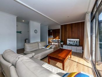 Villa Ellisa Unit 4 / 10 Columbia Close - Australian Directory 0