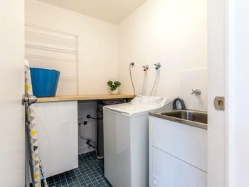 Villa Ellisa Unit 4 / 10 Columbia Close - Australian Directory 6