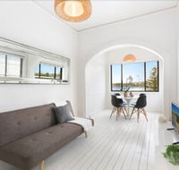 Minimalist Beachfront Apartment - Australian Directory