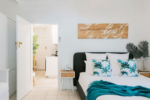 The Palm House Bondi - Australian Directory 4