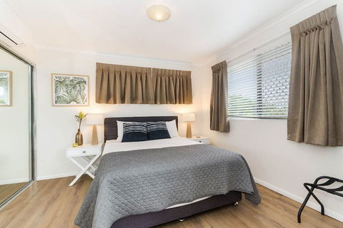 City Stadium Apartment On The Riverfront - Australian Directory 2